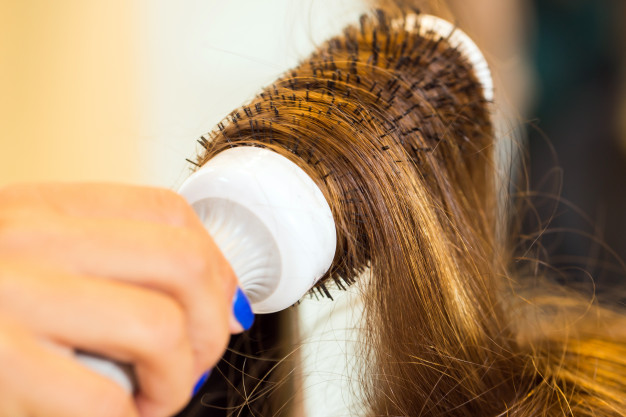 woman-hairdresser-salon